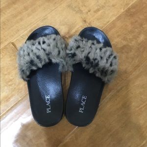 Girls slippers